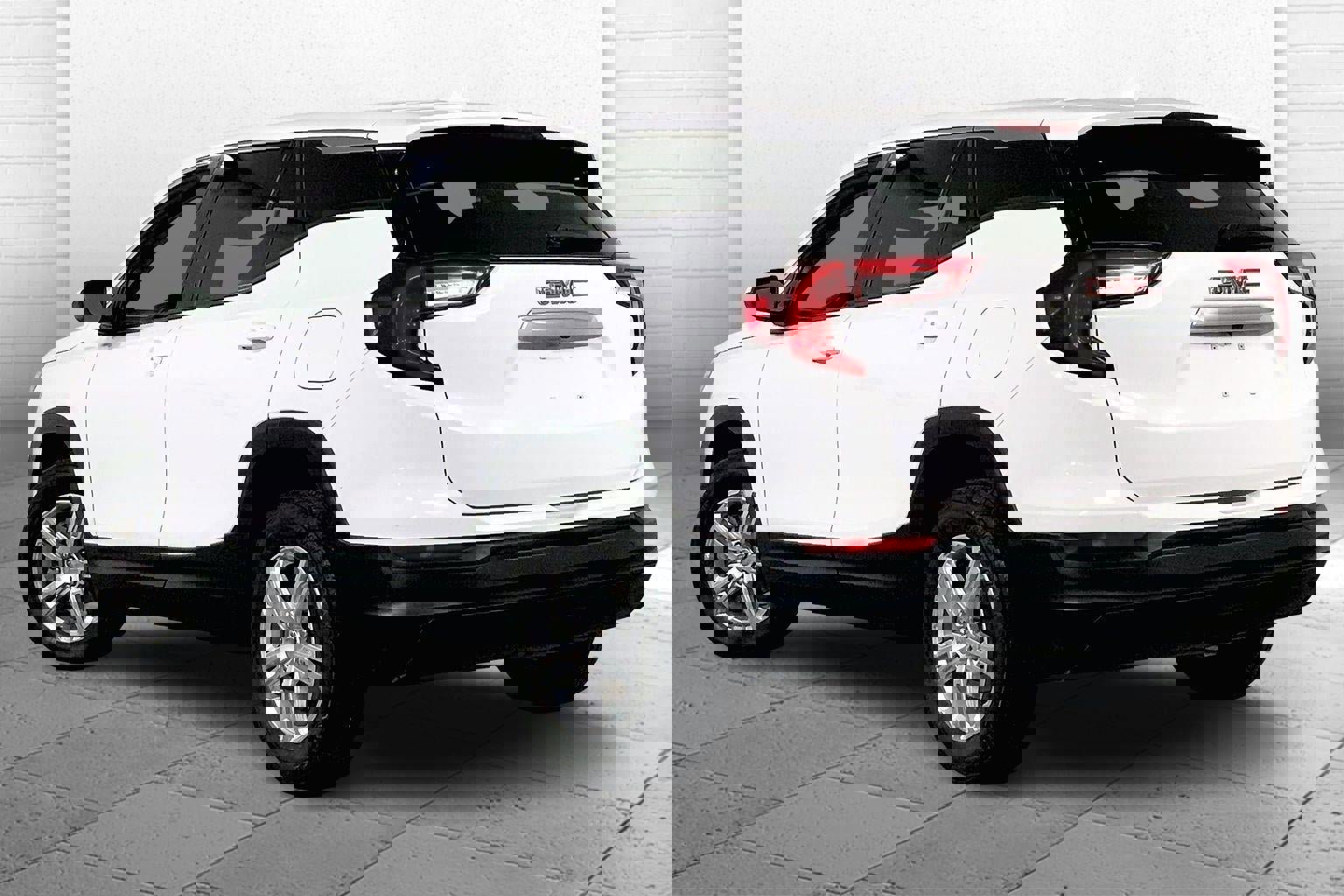 Used 2024 GMC Terrain SLE image 10