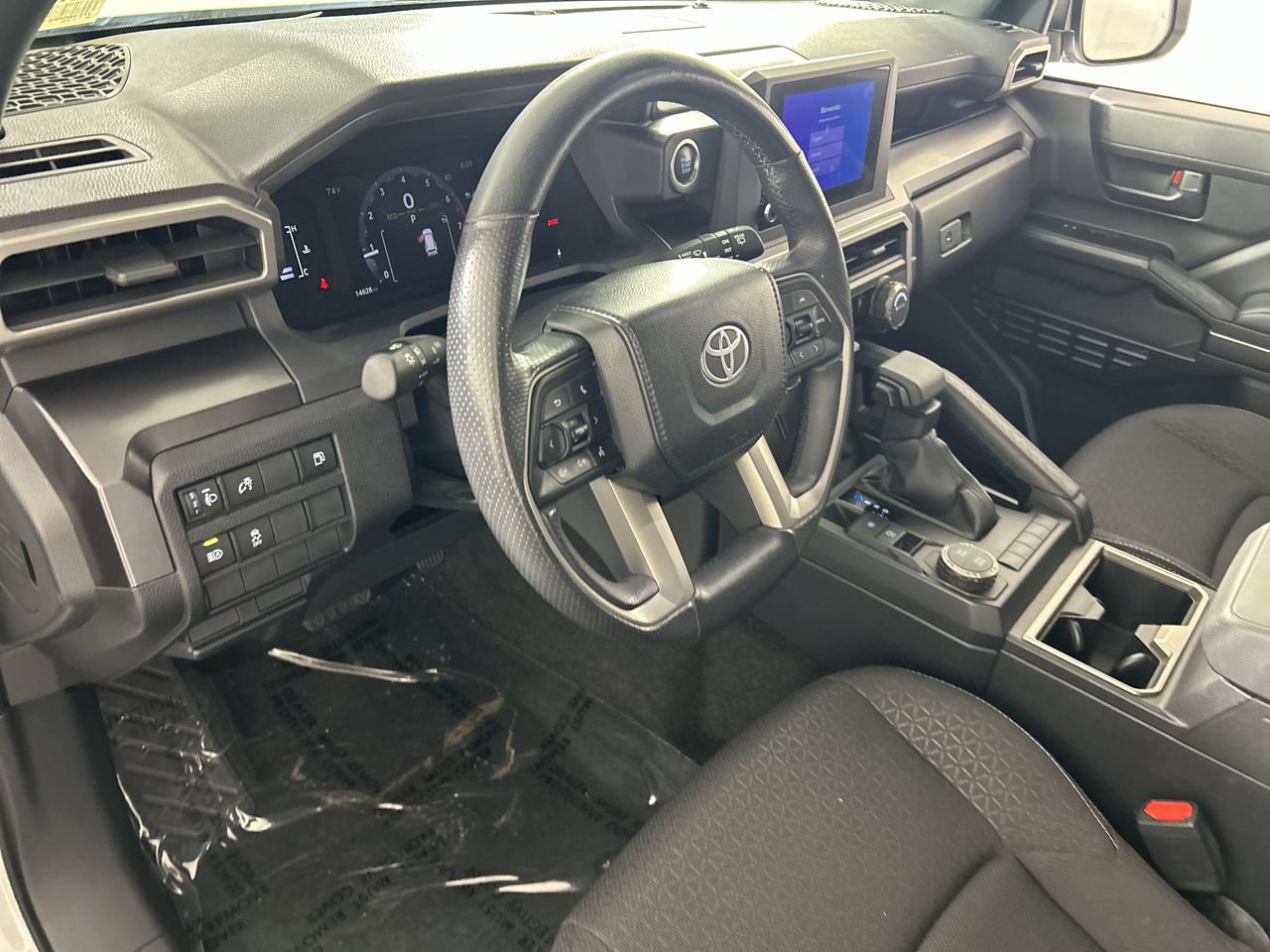 Used 2025 Toyota 4Runner SR5 RWD image 12