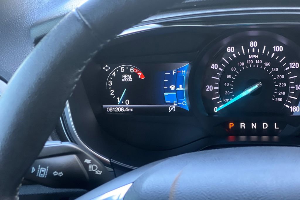 Used 2020 Ford Fusion SEL FWD image 28