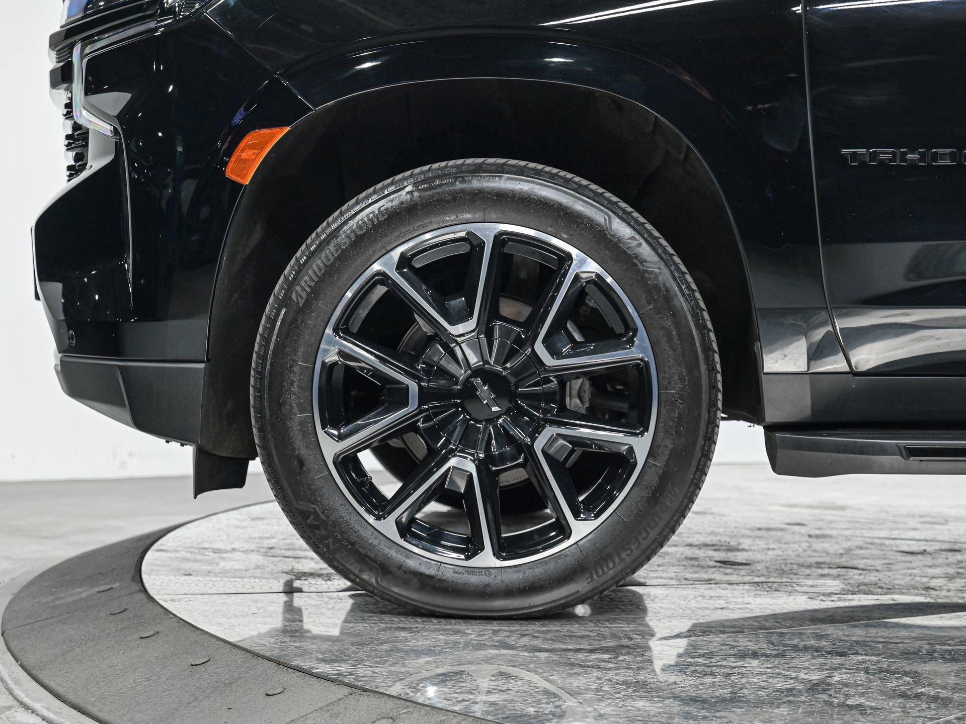 Used 2023 Chevrolet Tahoe RST w/ Luxury Package image 3