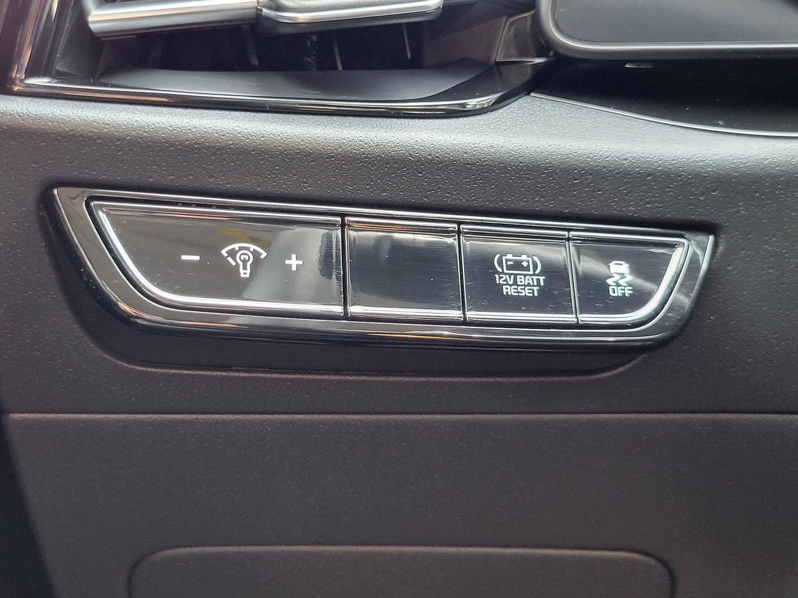 Certified 2024 Kia Niro EX FWD image 15