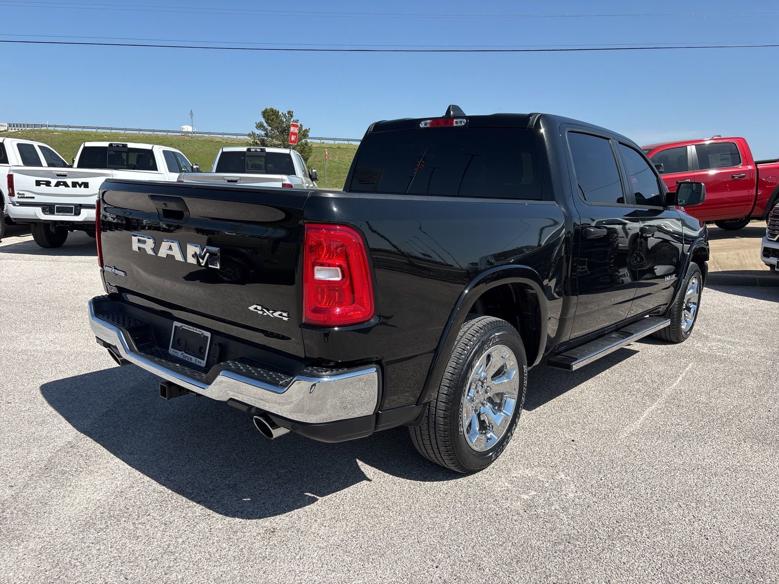 Used 2025 RAM 1500 Lone Star AWD/4WD image 6