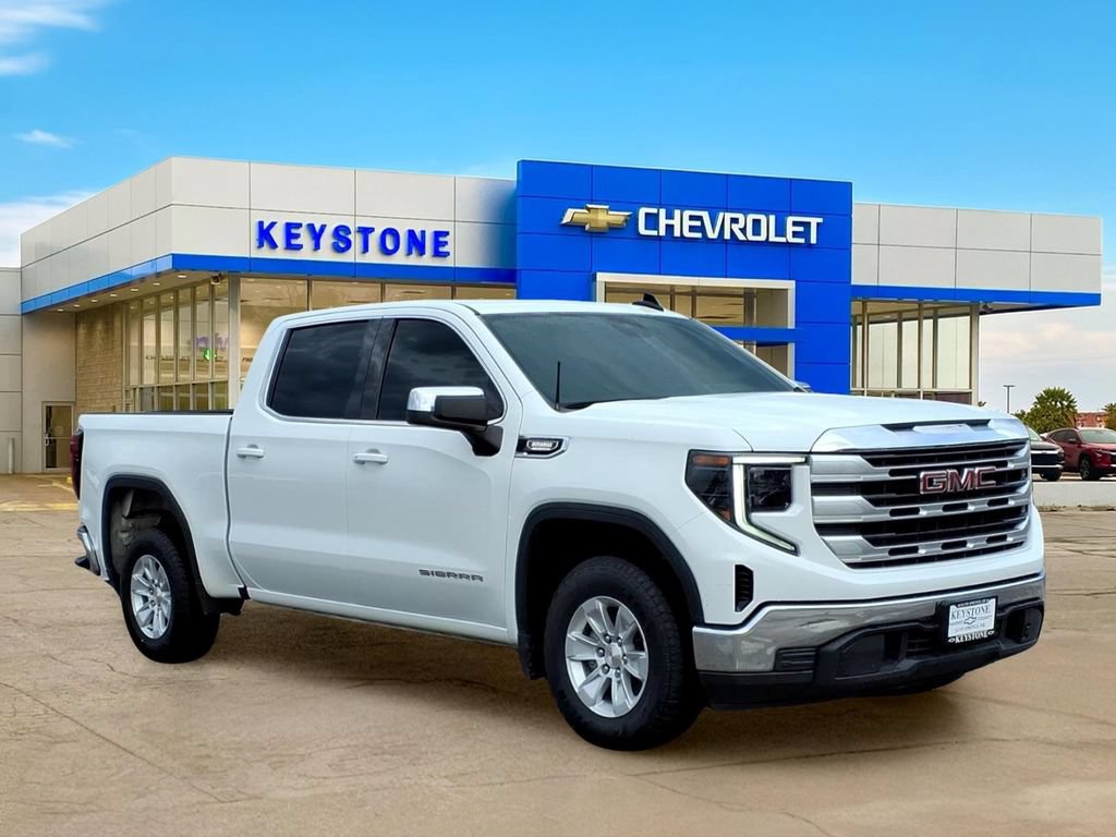 Used 2023 GMC Sierra 1500 SLE RWD image 1