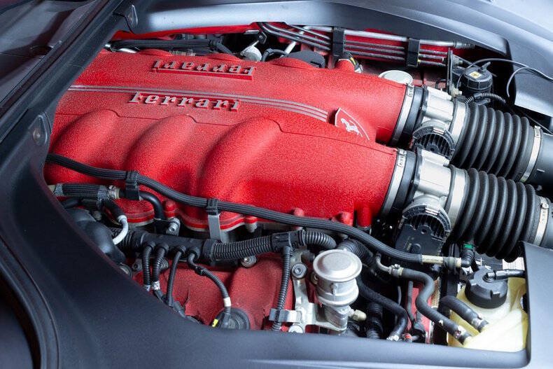 Used 2010 Ferrari California RWD image 65