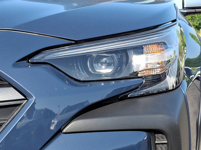 Certified 2023 Subaru Outback Touring AWD/4WD image 11