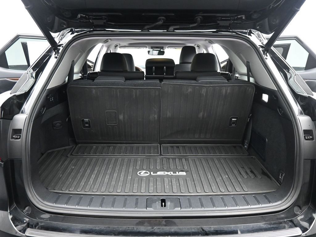 Used 2020 Lexus RX 350L Premium w/ Premium Package image 27
