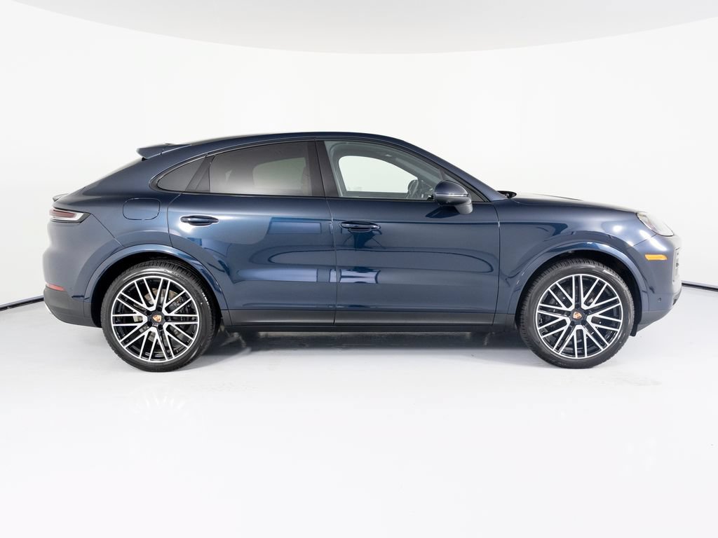 New 2026 Porsche Cayenne Coupe AWD/4WD image 12