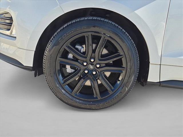 Certified 2022 Ford Edge ST-Line w/ Class II Trailer Tow Package AWD/4WD image 24