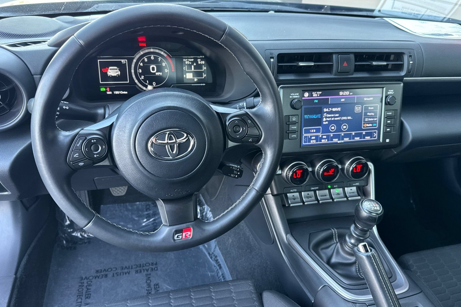 Used 2023 Toyota GR86 RWD image 14