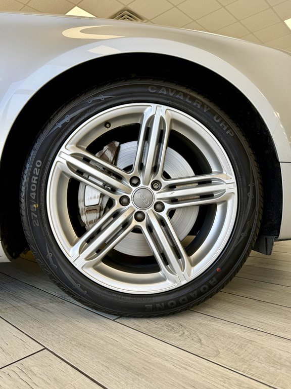 Used 2013 Audi A8 L 4.0T image 19