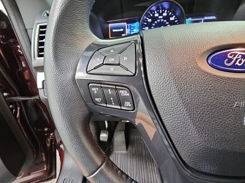 Used 2018 Ford Explorer XLT w/ Equipment Group 202A FWD image 29