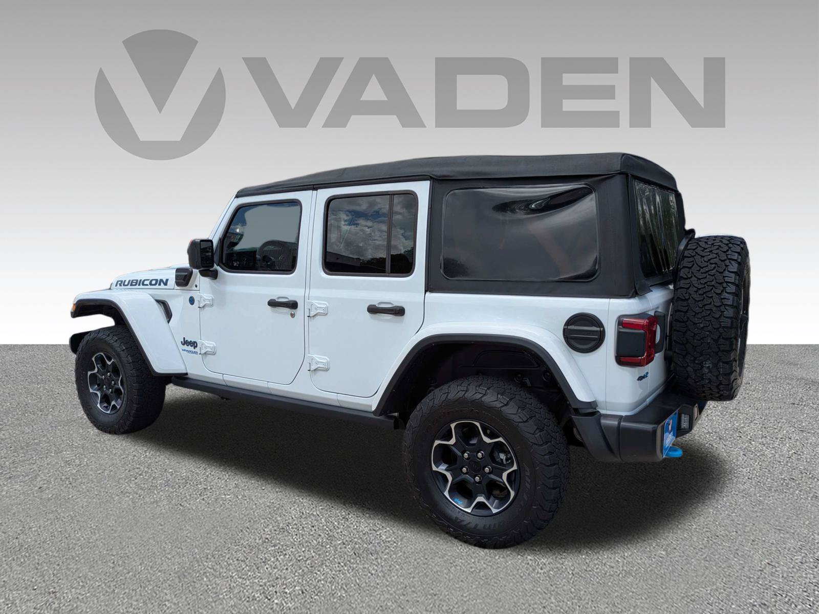 Used 2022 Jeep Wrangler Unlimited Rubicon 4xe AWD/4WD image 26