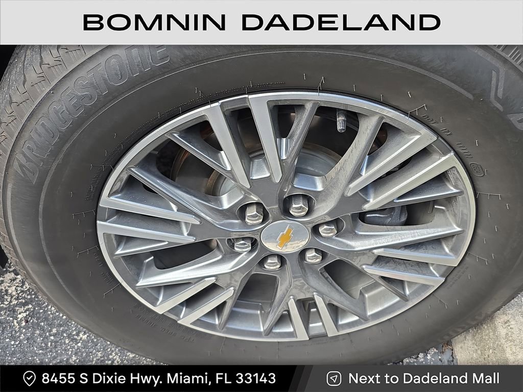 Used 2024 Chevrolet Traverse LT image 9