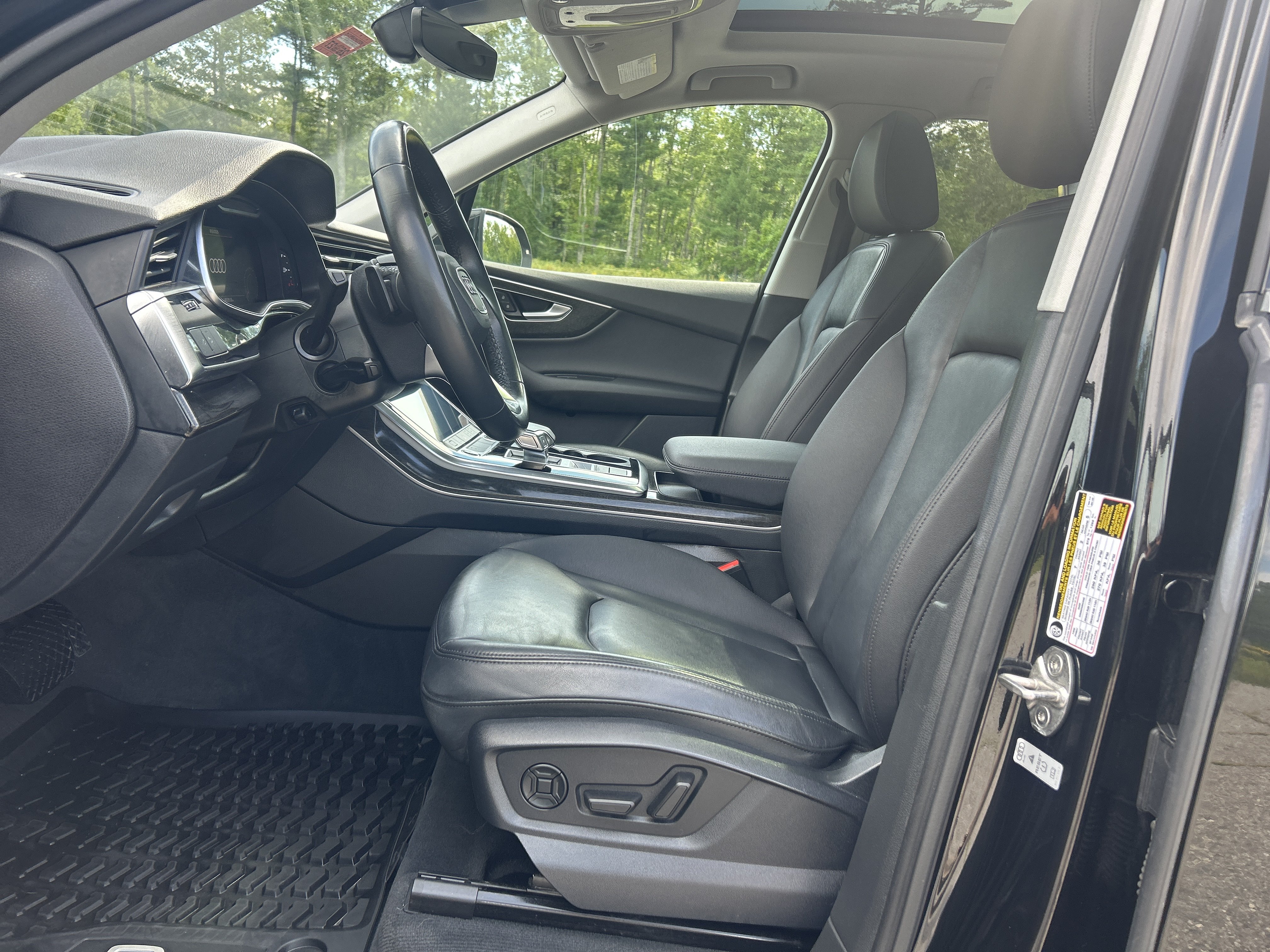 Used 2022 Audi Q7 3.0T Premium w/ Convenience Package AWD/4WD image 14