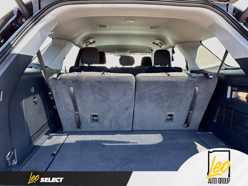 Used 2022 Ford Explorer XLT AWD/4WD image 27