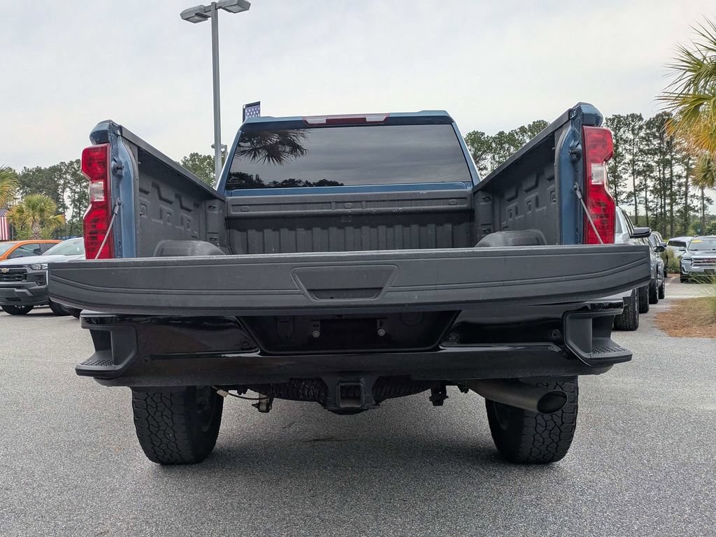 Used 2025 Chevrolet Silverado 2500 Custom w/ Custom Convenience Package AWD/4WD image 12