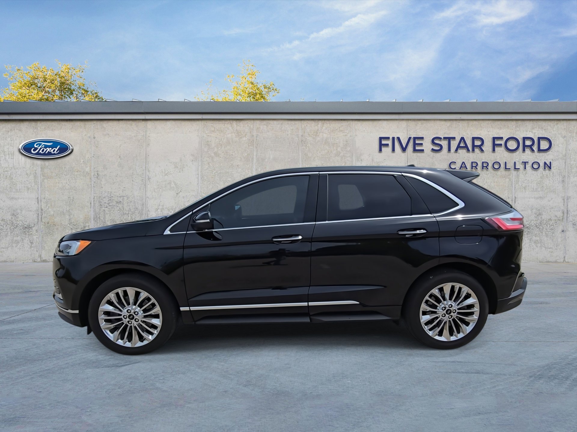 Used 2024 Ford Edge Titanium w/ Titanium Elite Package image 5
