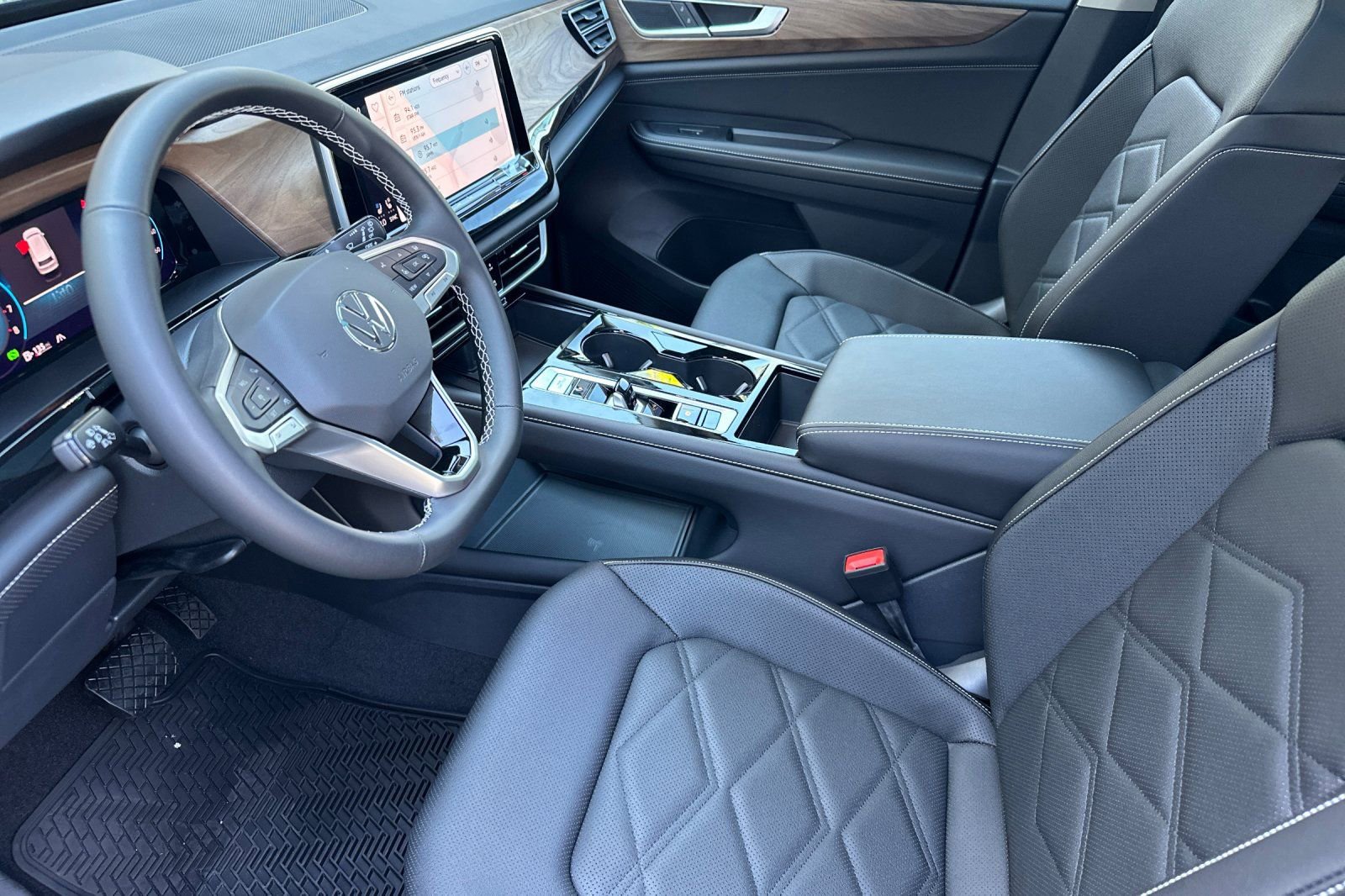 New 2026 Volkswagen Atlas SE image 9