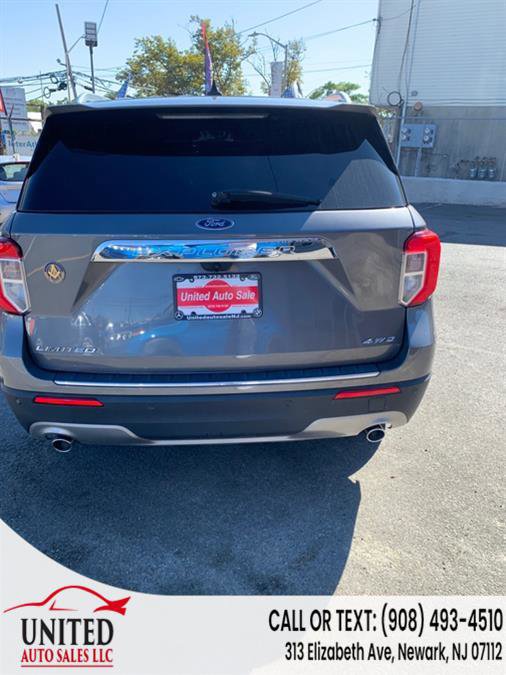 Used 2022 Ford Explorer Limited image 7