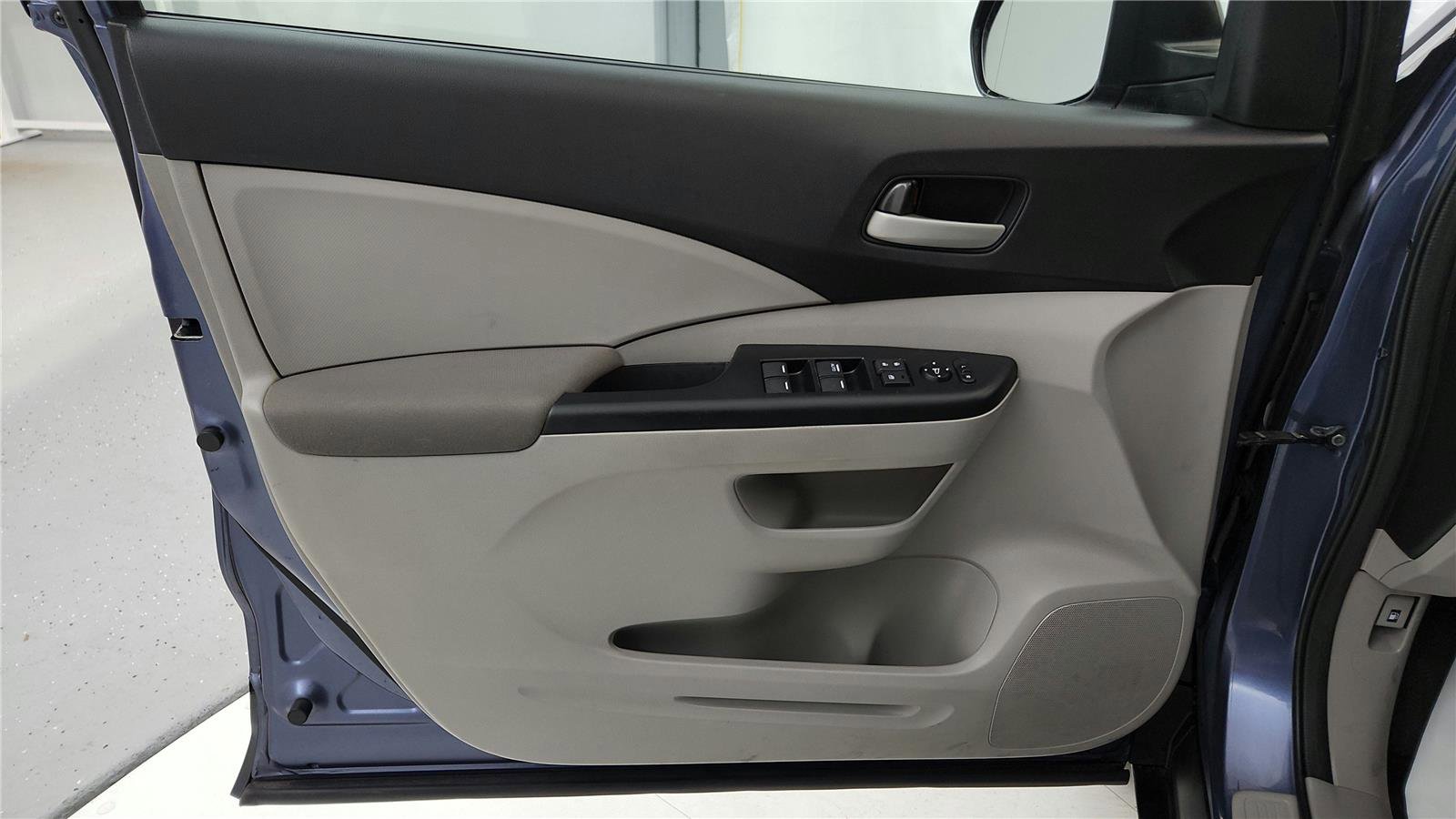 Used 2014 Honda CR-V LX image 22