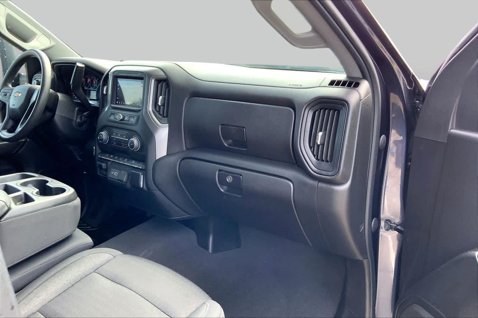 Used 2024 Chevrolet Silverado 2500 Custom w/ Custom Convenience Package AWD/4WD image 18
