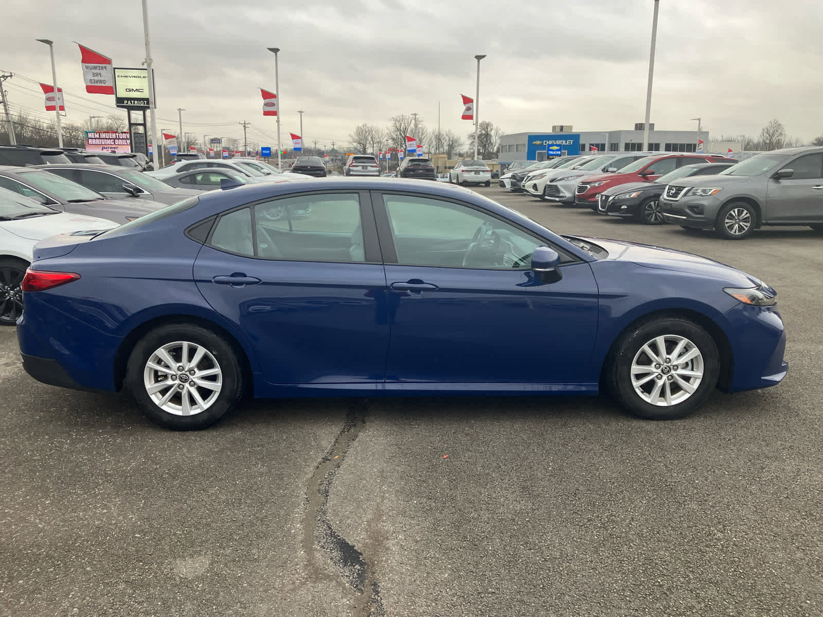 Used 2025 Toyota Camry LE image 8