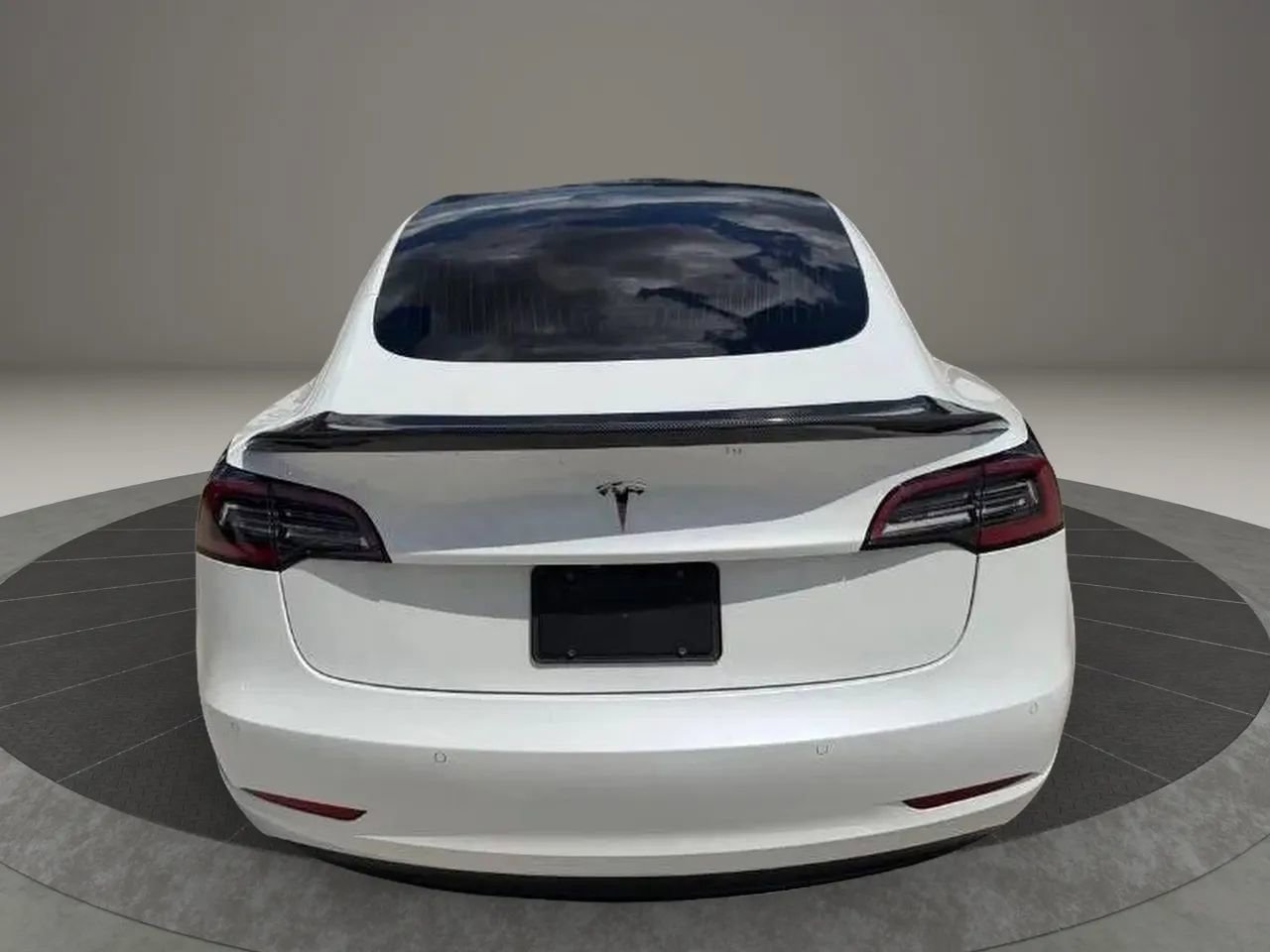 Used 2020 Tesla Model 3 Standard Range Plus RWD image 6