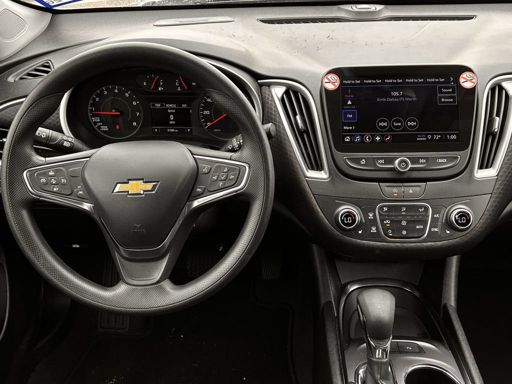 Used 2025 Chevrolet Malibu LT FWD image 12