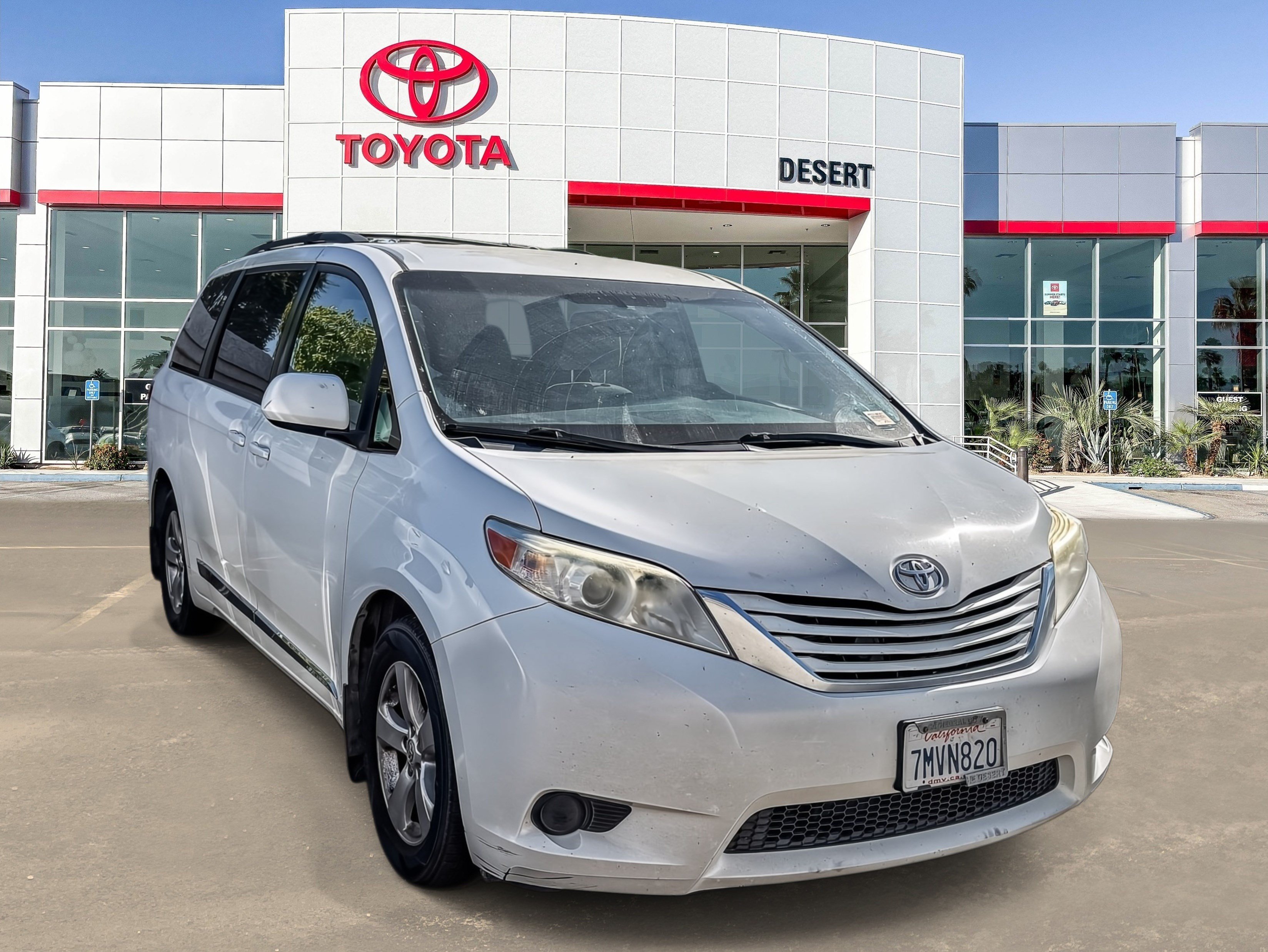 Used 2015 Toyota Sienna LE FWD video 1