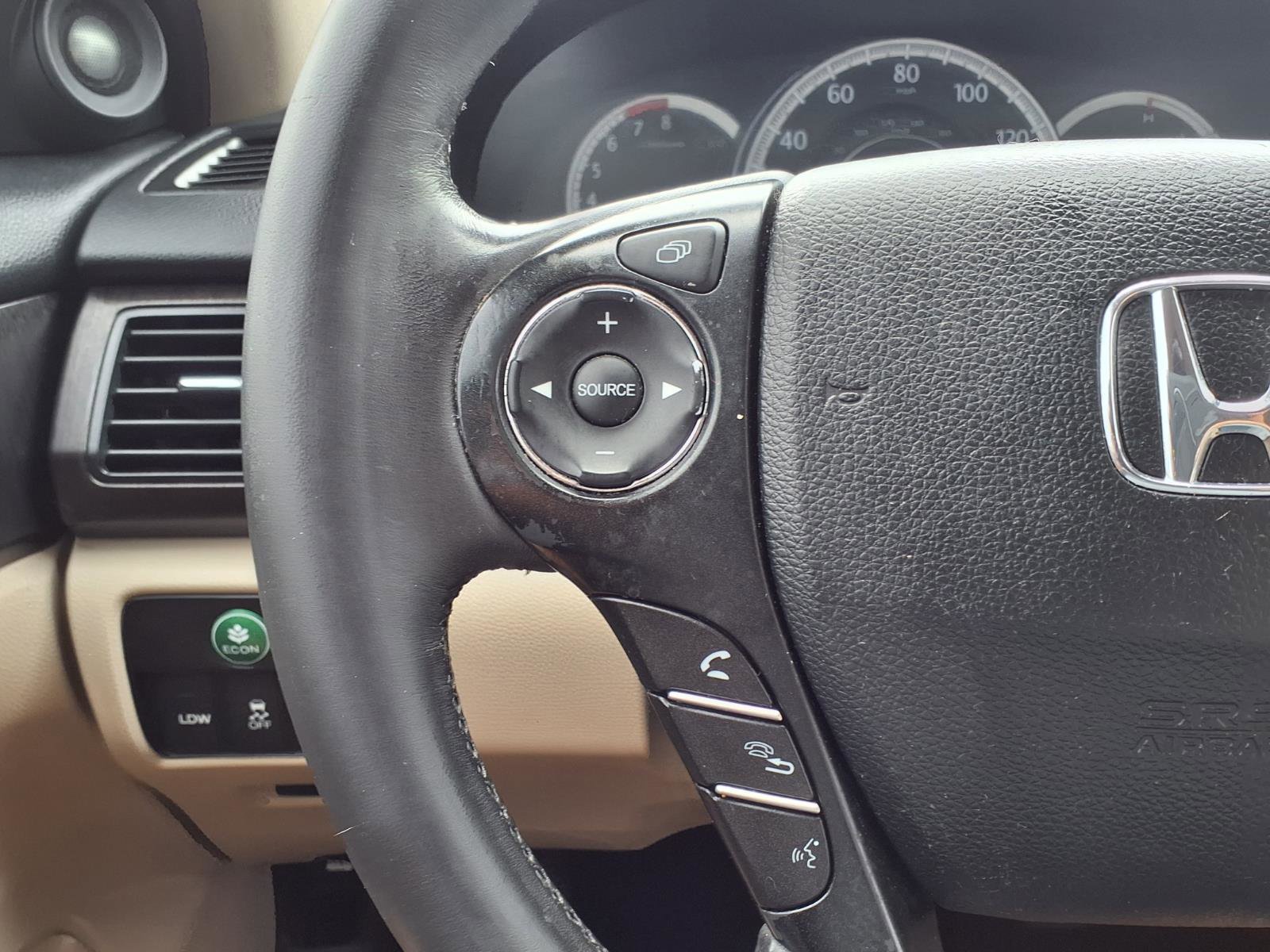 Used 2015 Honda Accord EX-L image 17