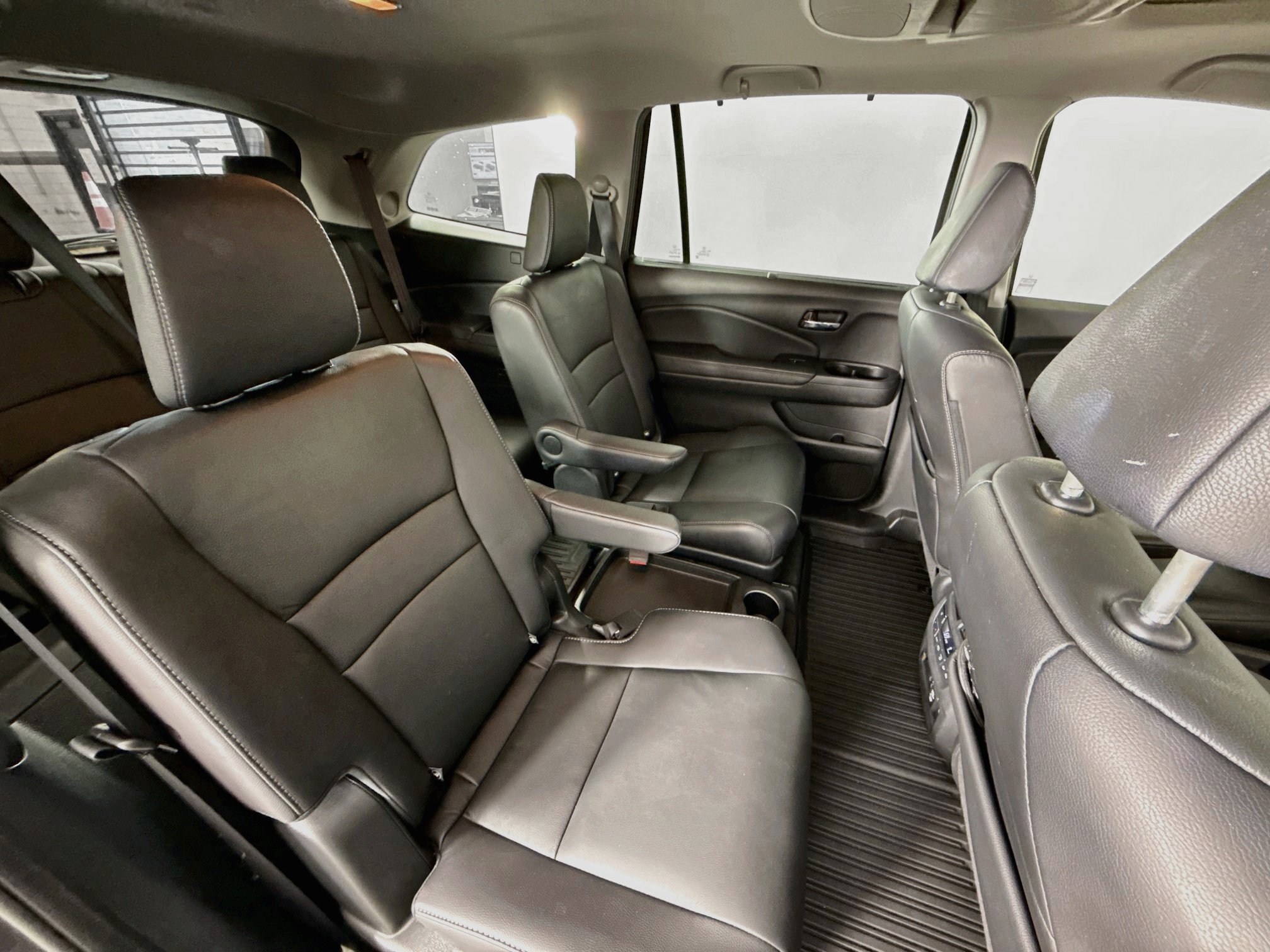 Used 2021 Honda Pilot Touring image 27