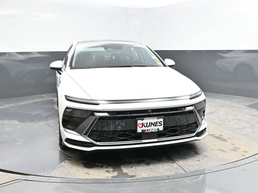 Used 2024 Hyundai Sonata Limited image 2