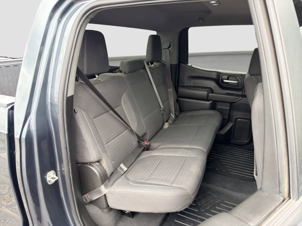 Used 2022 Chevrolet Silverado 1500 LT AWD/4WD image 19