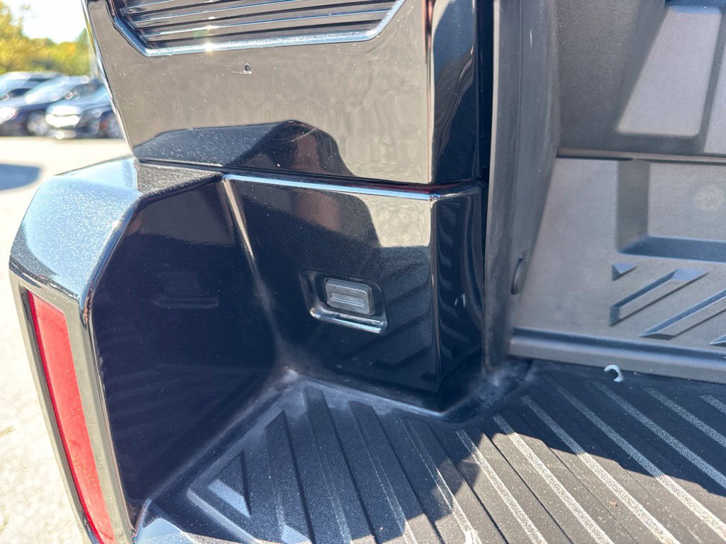Used 2024 GMC Hummer EV 2X AWD/4WD image 31