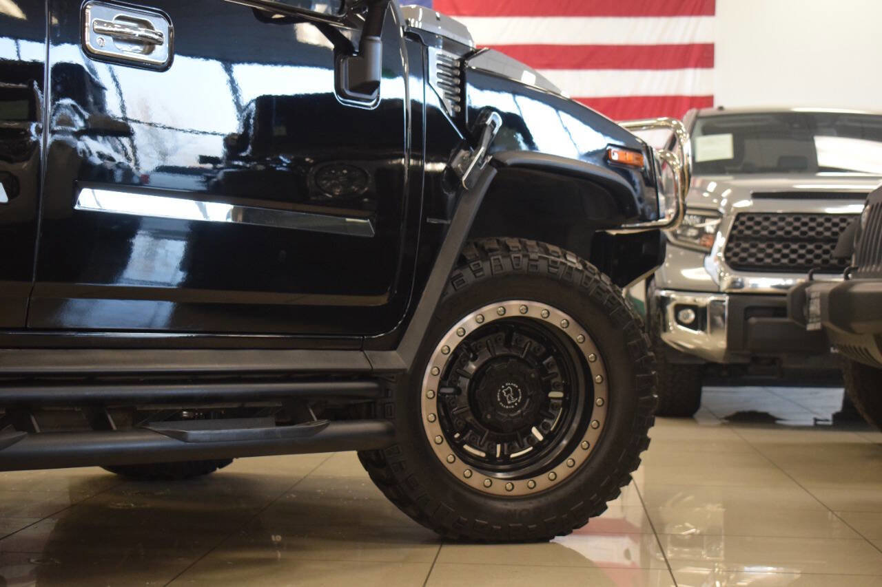 Used 2003 HUMMER H2 w/ Preferred Equipment Group image 37