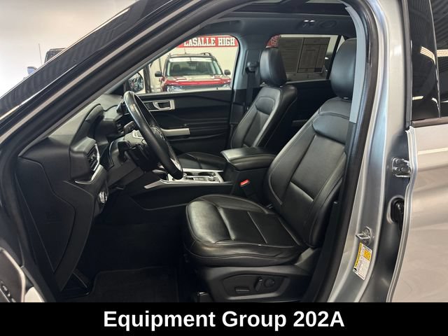 Used 2020 Ford Explorer XLT w/ Equipment Group 202A AWD/4WD image 5