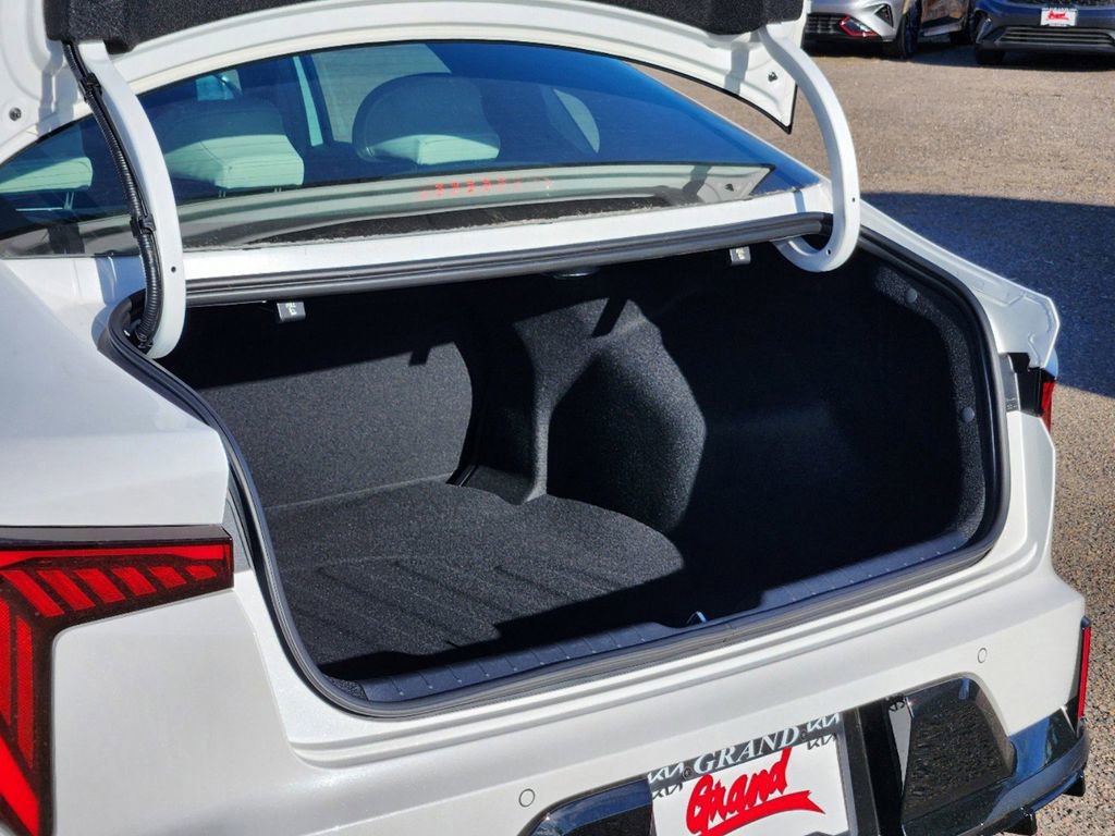 New 2025 Kia K4 GT-Line Turbo image 7