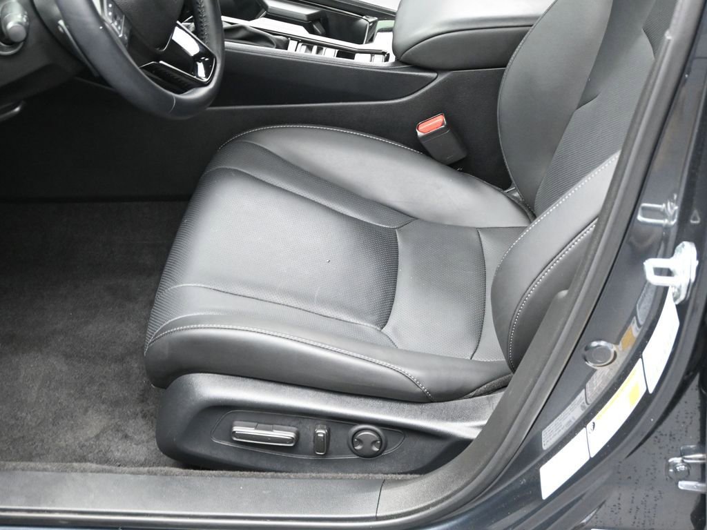 Used 2024 Honda Accord EX-L image 12