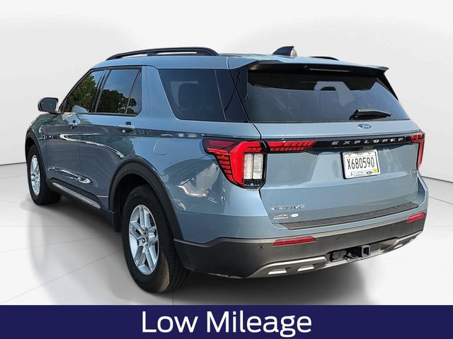 Certified 2025 Ford Explorer Active w/ Active Comfort Package RWD image 7