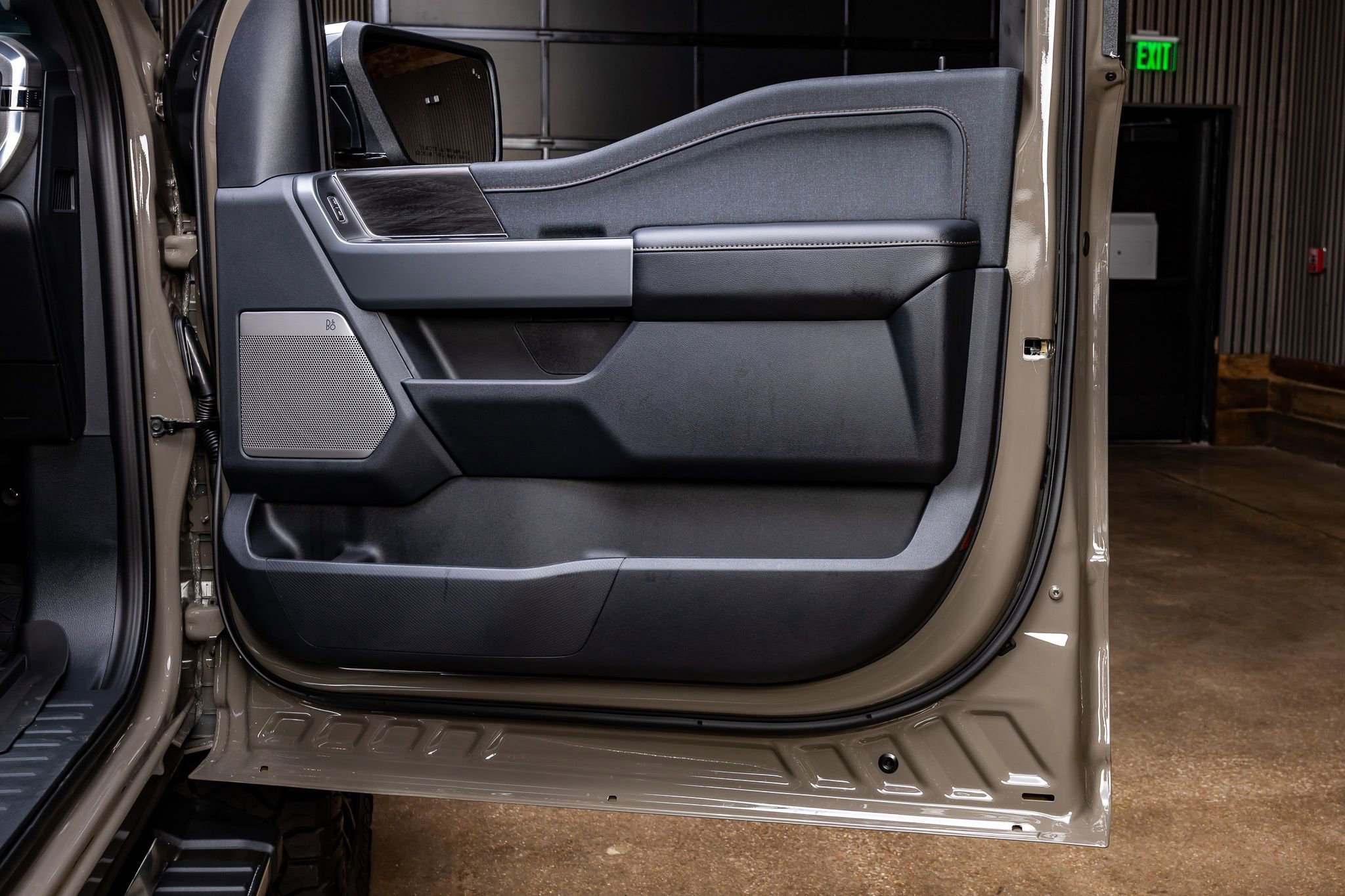 Used 2026 Ford F150 Lariat AWD/4WD image 36