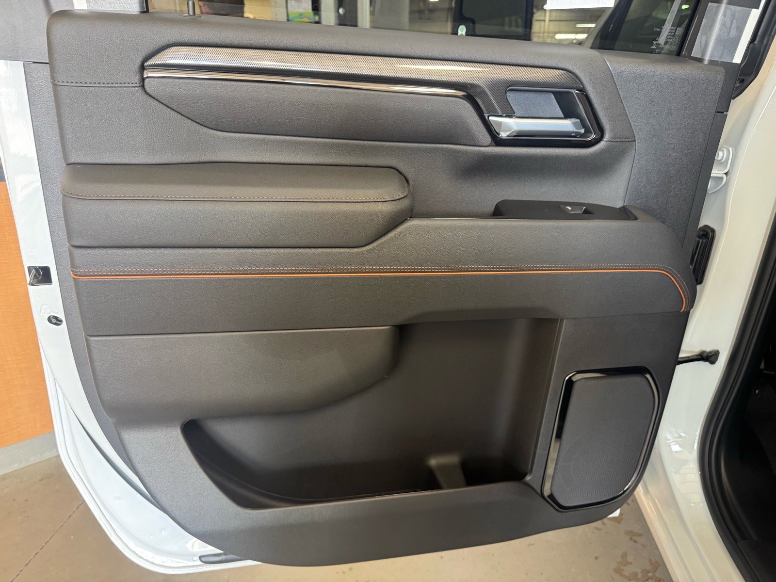 New 2026 GMC Sierra 2500 AT4 w/ AT4 Premium Plus Package image 9