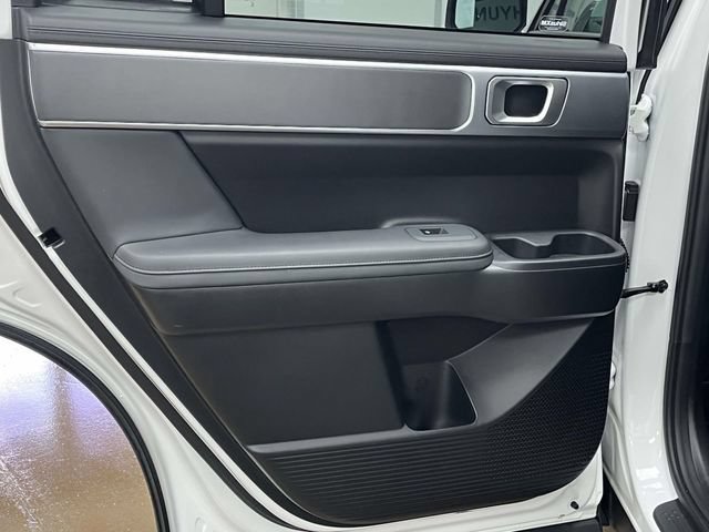Certified 2025 Hyundai Santa Fe SEL AWD/4WD image 16
