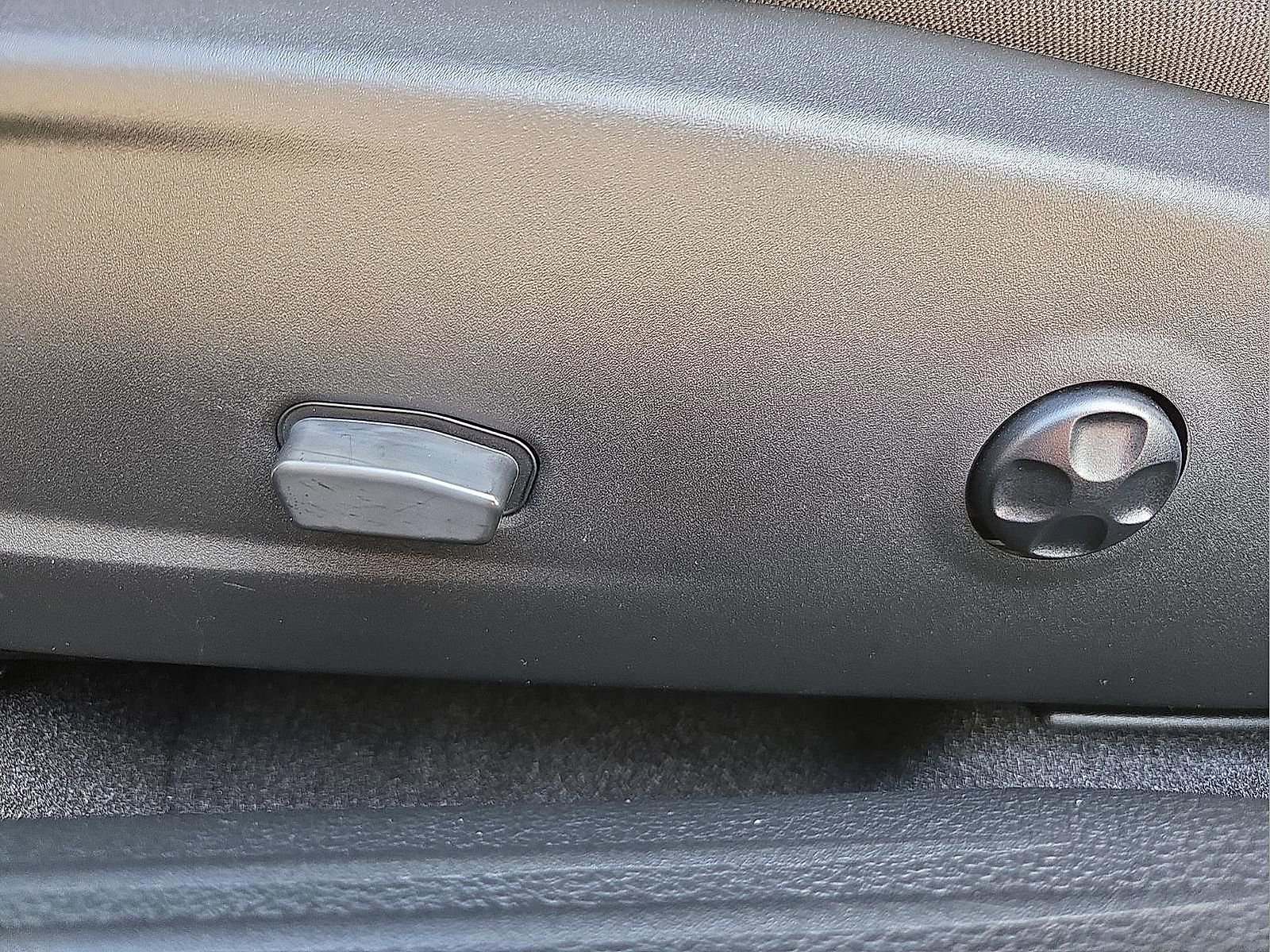 Used 2023 Dodge Challenger SRT Hellcat w/ Driver Convenience Group image 15