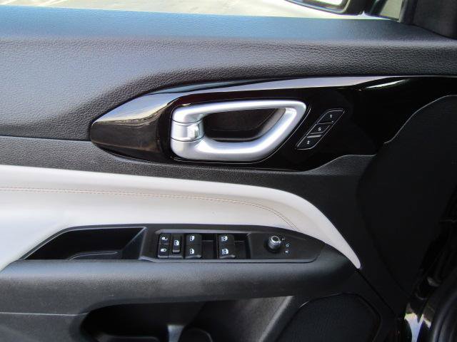 Used 2022 Jeep Compass Limited w/ Elite Group image 24