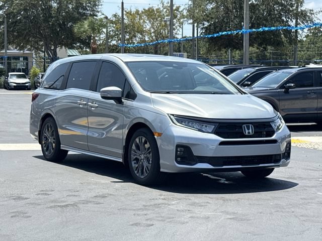 New 2026 Honda Odyssey Touring image 2