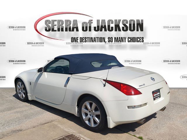 Used 2005 Nissan 350Z Touring image 6