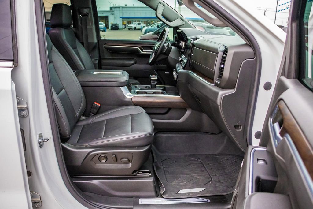 Used 2022 GMC Sierra 1500 SLT image 11