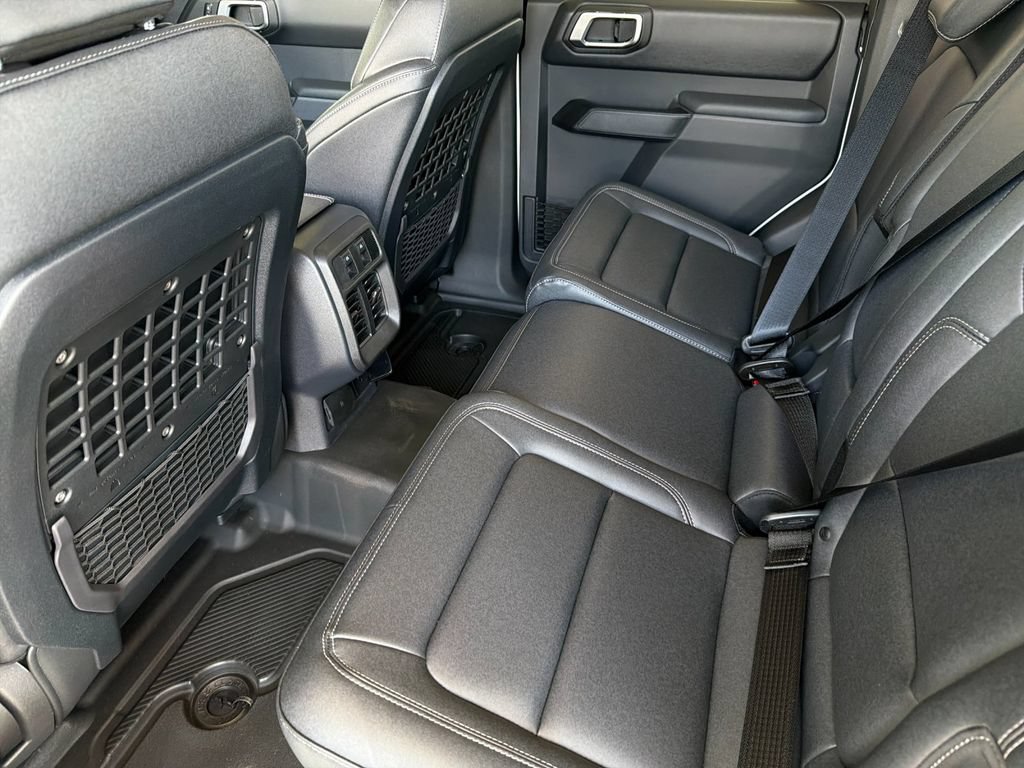 New 2026 Ford Bronco Badlands AWD/4WD image 11