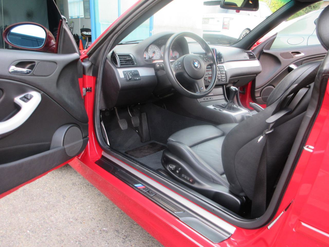 Used 2004 BMW M3 Coupe image 9