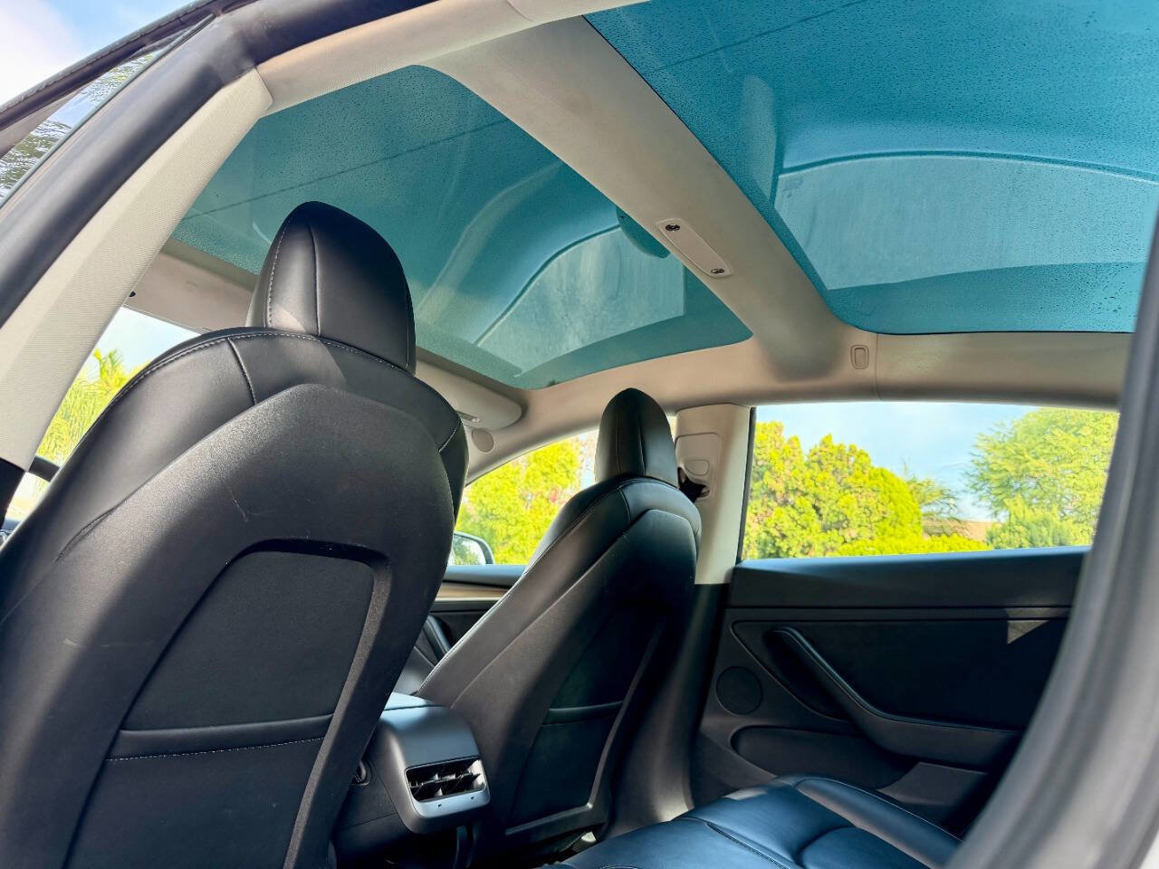 Used 2023 Tesla Model 3 Standard Range image 18